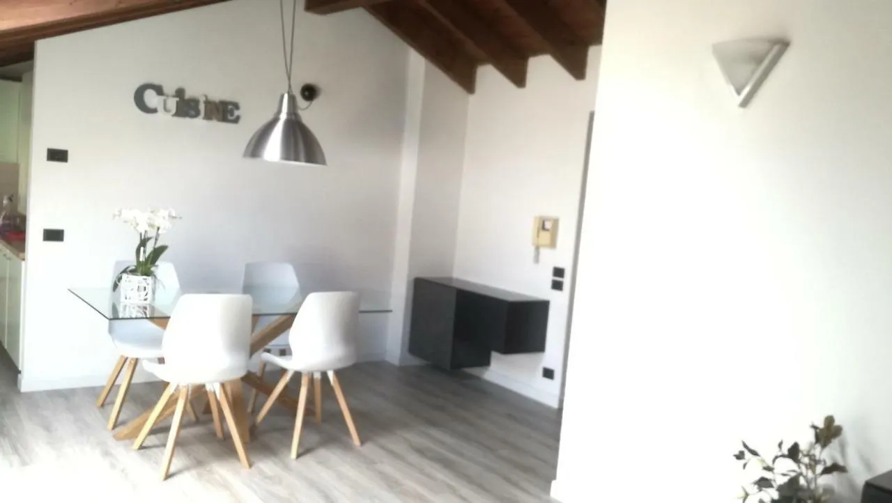 Verona Relais + Private Parking Apartment Italy